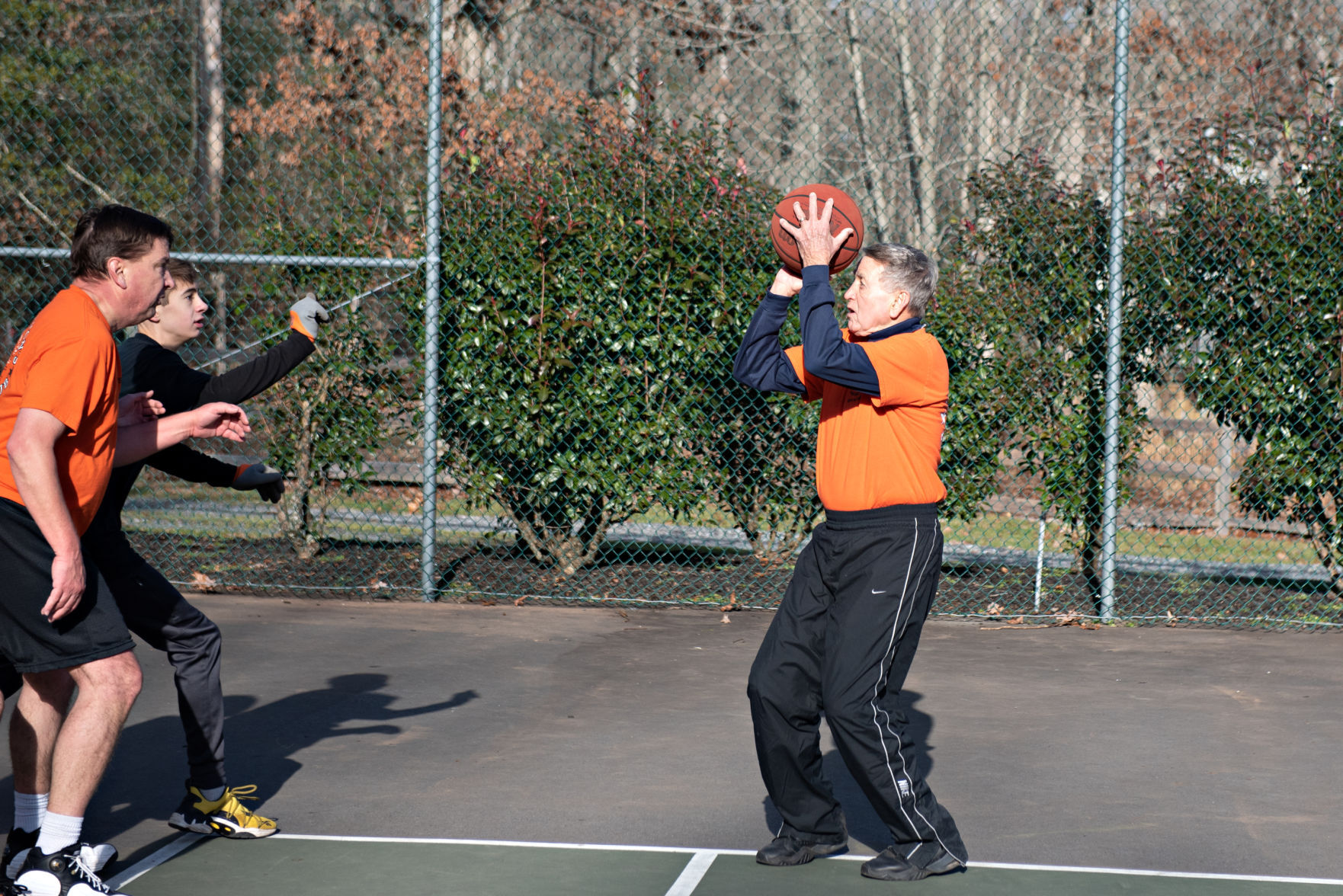010321_nws_50hoopsclub
